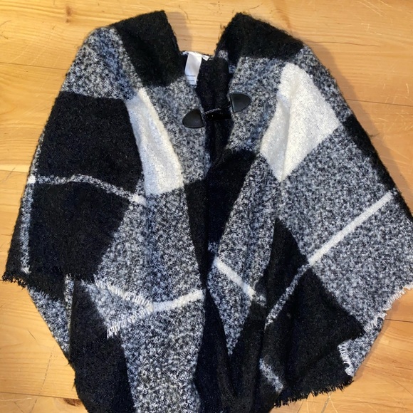 Wrap - Picture 1 of 1